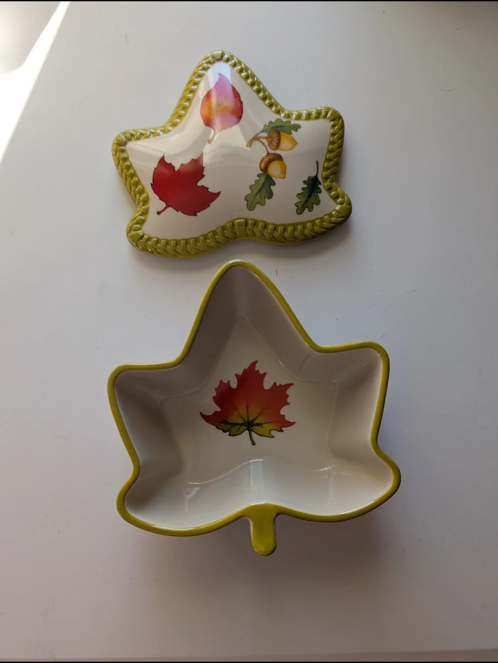 Temp-tations by Tara Seasonal Leaf Shaped Dish with Lid